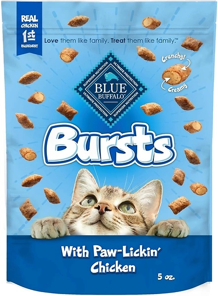 Blue Buffalo Bursts Crunchy & Creamy Cat Treats, Paw-Lickin' Chicken, 5 oz