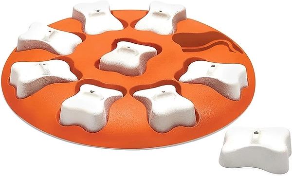 Outward Hound Dog Smart Treat Puzzle Enrichment Toy, Level 1 Beginner, Orange