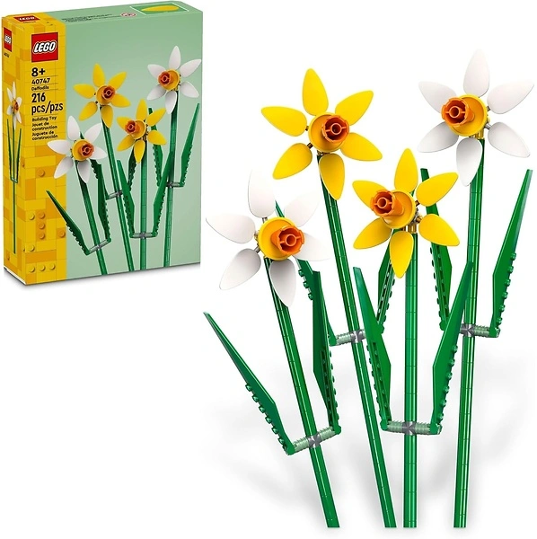 LEGO Daffodils Building Toy for Kids, Ages 8+, Home Decor - 40747